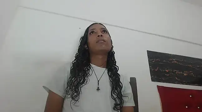 Snapshot of shairaStarr chatting on 12-05-24, 06:11 shairaStarr online show from 12-05-24, 06:11