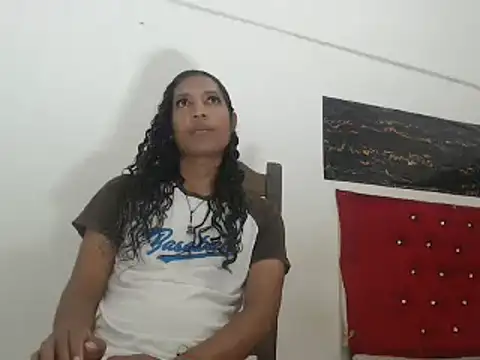 Snapshot of shairaStarr chatting on 12-13-24, 10:45 shairaStarr online show from 12-13-24, 10:45