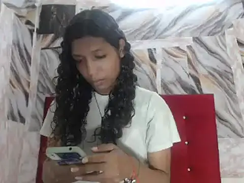 Snapshot of shairaStarr chatting on 01-21-25, 12:07 shairaStarr online show from 01-21-25, 12:07
