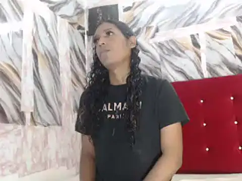 Snapshot of shairaStarr chatting on 01-27-25, 12:05 shairaStarr online show from 01-27-25, 12:05