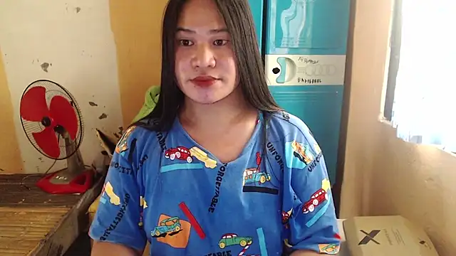 Snapshot of Hugeladycockmarga chatting on 12-02-25, 01:44 Hugeladycockmarga online show from 12-02-25, 01:44