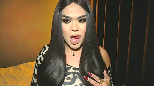 Snapshot of VictoriaEliz chatting on 12-04-24, 10:08 VictoriaEliz online show from 12-04-24, 10:08