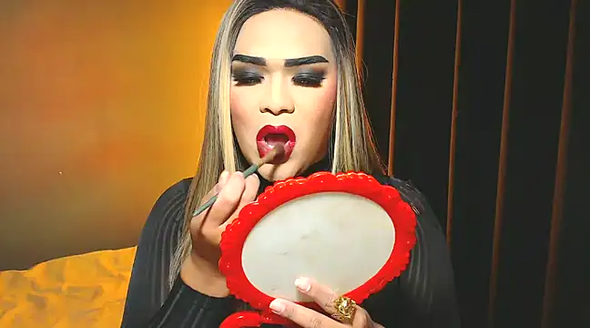 Snapshot of VictoriaEliz chatting on 12-14-24, 10:50 VictoriaEliz online show from 12-14-24, 10:50