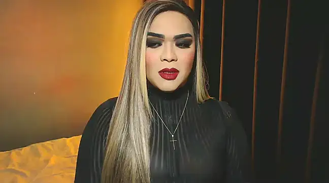 Snapshot of VictoriaEliz chatting on 12-18-24, 04:49 VictoriaEliz online show from 12-18-24, 04:49