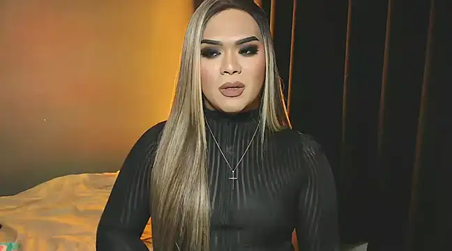 Snapshot of VictoriaEliz chatting on 12-21-24, 01:47 VictoriaEliz online show from 12-21-24, 01:47