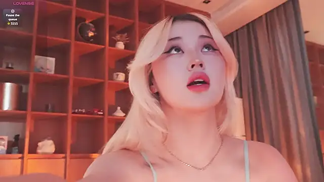 hyun chia online show from 01-18-26, 03:43