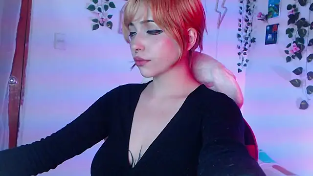 Snapshot of MaryJannes chatting on 12-05-24, 12:33 MaryJannes online show from 12-05-24, 12:33