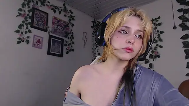 Snapshot of MaryJannes chatting on 01-17-25, 06:36 MaryJannes online show from 01-17-25, 06:36