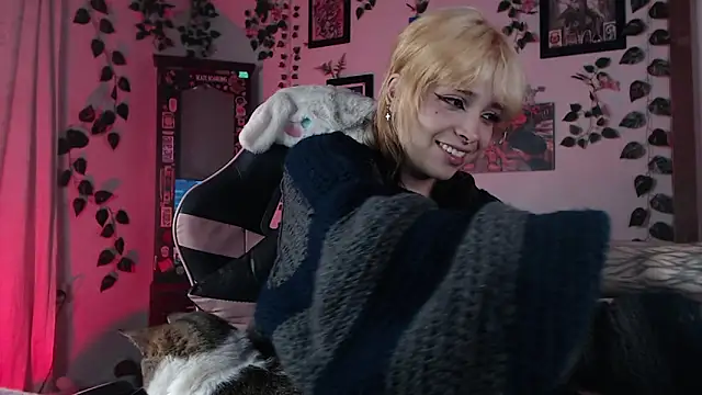 Snapshot of MaryJannes chatting on 02-10-25, 01:03 MaryJannes online show from 02-10-25, 01:03