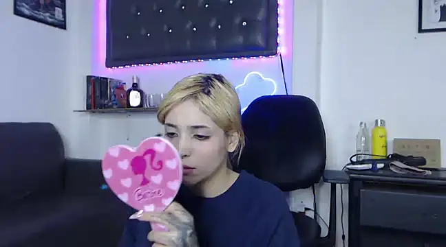 Snapshot of MaryJannes chatting on 03-13-25, 07:53 MaryJannes online show from 03-13-25, 07:53