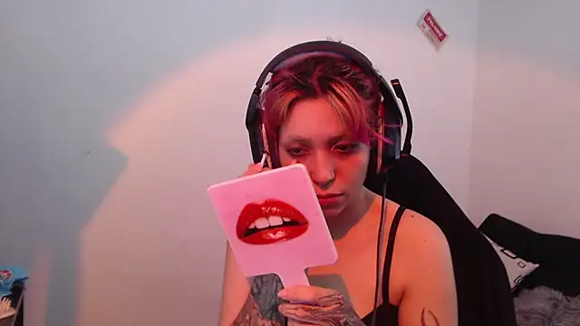 Snapshot of MaryJannes chatting on 11-07-25, 06:30 MaryJannes online show from 11-07-25, 06:30