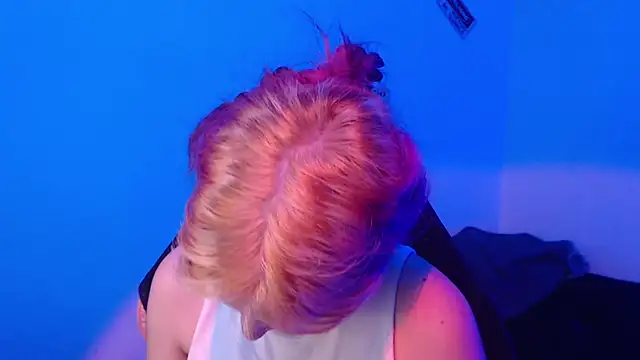 Snapshot of MaryJannes chatting on 11-19-25, 07:41 MaryJannes online show from 11-19-25, 07:41