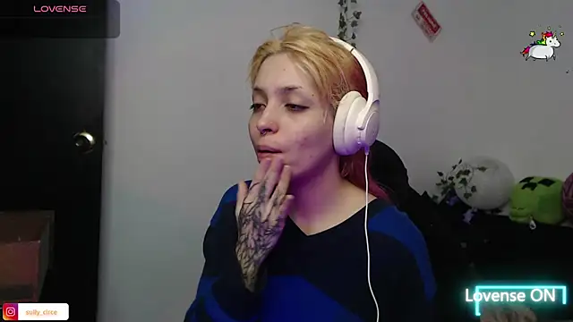 Snapshot of MaryJannes chatting on 12-02-25, 03:18 MaryJannes online show from 12-02-25, 03:18