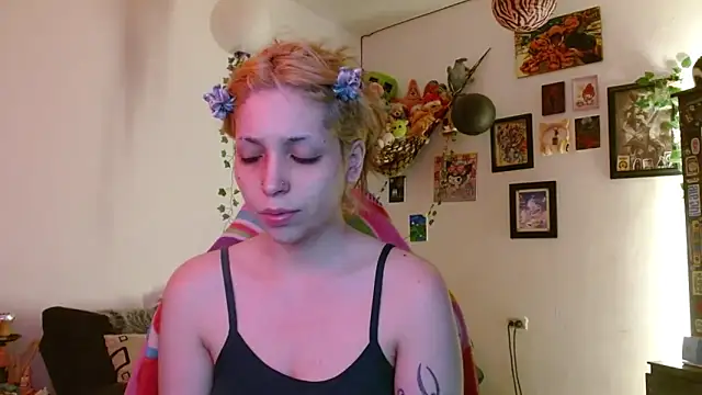 Snapshot of MaryJannes chatting on 02-23-26, 05:05 MaryJannes online show from 02-23-26, 05:05