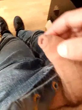 Alex 7422 online show from 04-14-26, 01:39