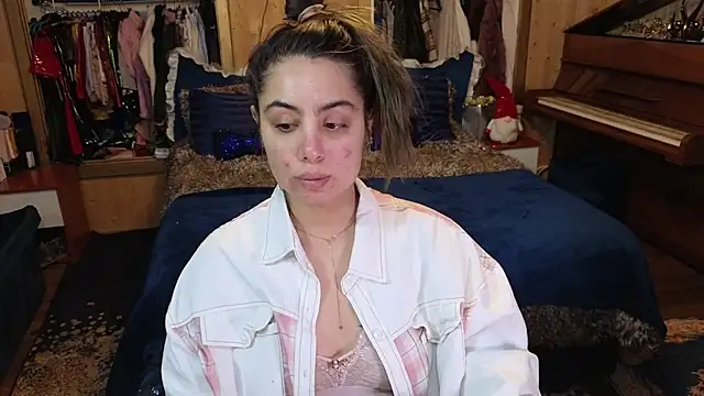 VanessaDoyle online show from 12-04-25, 05:10