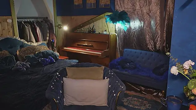 VanessaDoyle online show from 04-05-26, 01:03