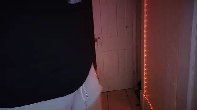 drizzypeach602 online show from 10-31-25, 06:03