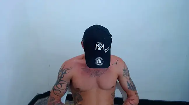 Snapshot of sebas_bigcock69 chatting on 12-13-24, 11:06 sebas bigcock69 online show from 12-13-24, 11:06