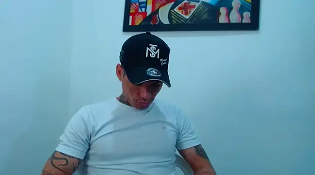 Snapshot of sebas_bigcock69 chatting on 12-17-24, 03:06 sebas bigcock69 online show from 12-17-24, 03:06