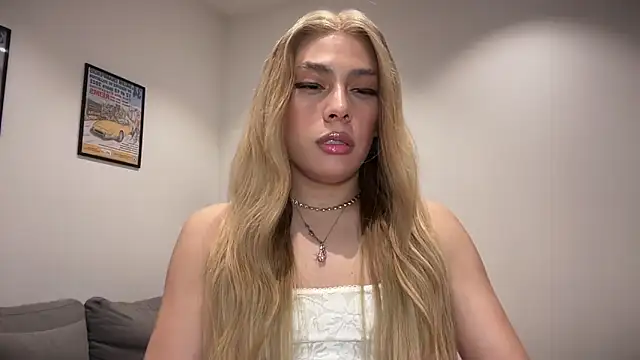 saray doll online show from 06-06-26, 01:43