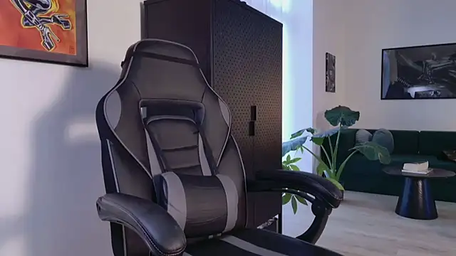 Rubbernina online show from 02-16-26, 03:52