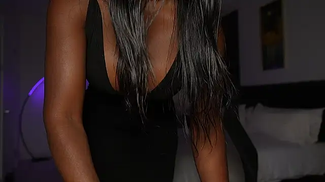 Snapshot of -------Miss-K------- chatting on 05-10-26, 02:55 -------Miss-K------- online show from 05-10-26, 02:55