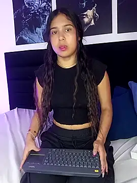 Snapshot of SARA_MILLER69 chatting on 03-25-26, 02:34 SARA MILLER69 online show from 03-25-26, 02:34