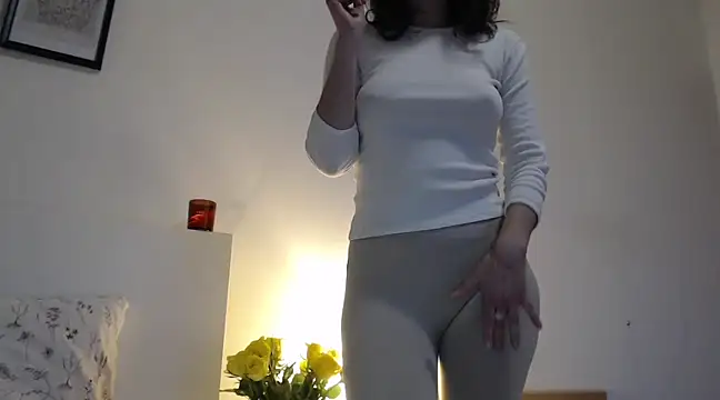 ocean eyess  online show from 02-23-25, 05:07