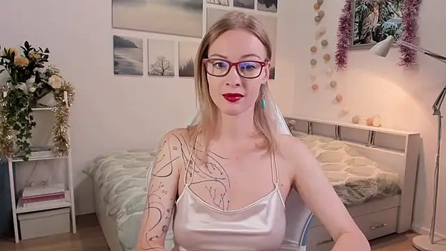 MissRightX online show from 11-11-25, 09:09