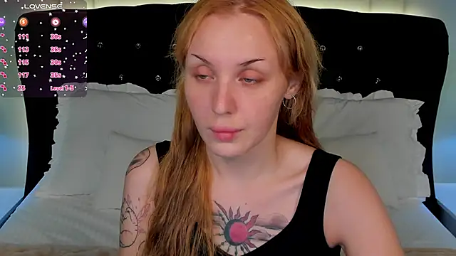 LianaFord online show from 11-22-25, 08:52