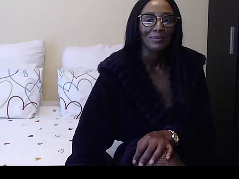 yummycherryxx online show from 09-19-25, 08:16