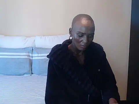 Snapshot of yummycherryxx chatting on 06-12-26, 07:40 yummycherryxx online show from 06-12-26, 07:40