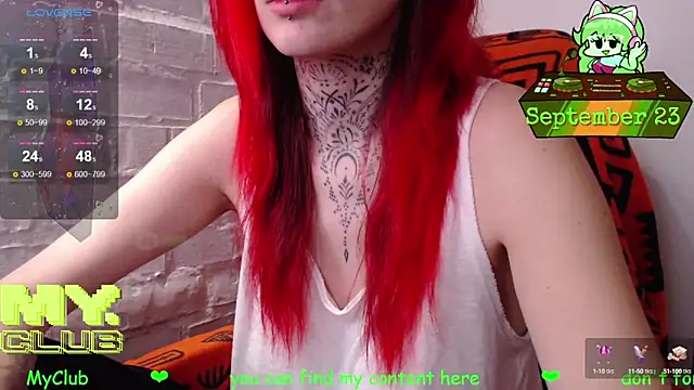 Snapshot of Witch_Emma chatting on 09-23-25, 06:44 Witch Emma online show from 09-23-25, 06:44