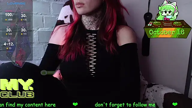 Snapshot of Witch_Emma chatting on 10-16-25, 06:47 Witch Emma online show from 10-16-25, 06:47