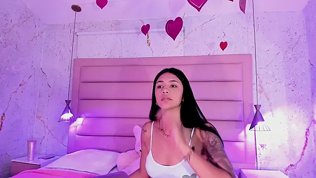 AntonellaRossi online show from 02-19-25, 07:48