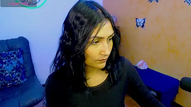 Snapshot of leah-666 chatting on 12-27-24, 02:43 leah-666 online show from 12-27-24, 02:43