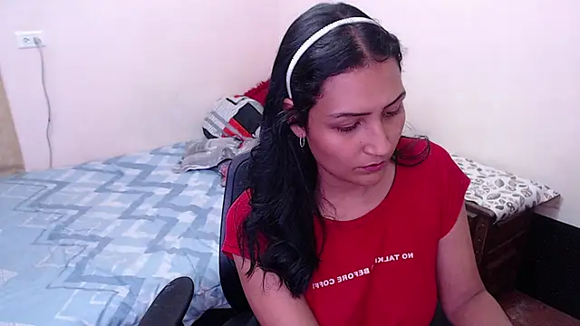 Snapshot of leah-666 chatting on 10-29-25, 07:37 leah-666 online show from 10-29-25, 07:37