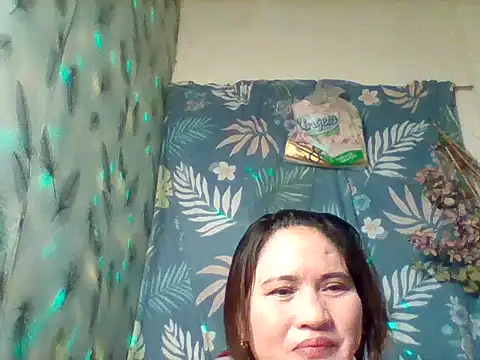 Snapshot of Amazing_Angel22 chatting on 05-17-26, 02:20 Amazing Angel22 online show from 05-17-26, 02:20