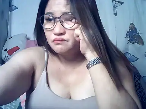 Snapshot of Amazing_Angel22 chatting on 06-19-26, 11:41 Amazing Angel22 online show from 06-19-26, 11:41