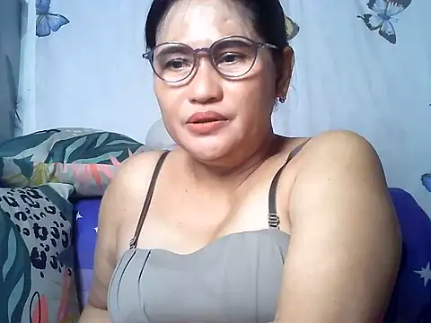 Snapshot of Amazing_Angel22 chatting on 07-08-26, 03:38 Amazing Angel22 online show from 07-08-26, 03:38