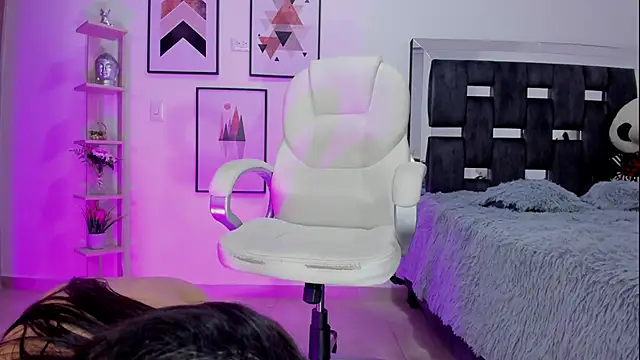 victoria castillo1 online show from 03-13-25, 01:32