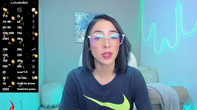 barbie scoth  online show from 09-19-25, 09:15