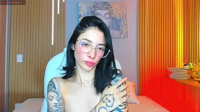 Snapshot of barbie_scoth_ chatting on 07-09-26, 02:15 barbie scoth online show from 07-09-26, 02:15