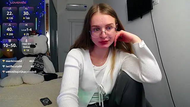 KateJonson online show from 02-13-25, 05:54