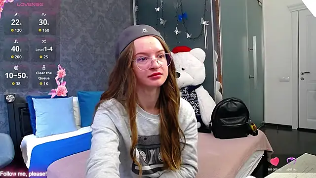 KateJonson online show from 10-29-25, 07:32