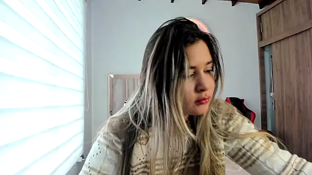 Snapshot of Lana_Sofia1 chatting on 07-23-26, 04:16 Lana Sofia1 online show from 07-23-26, 04:16