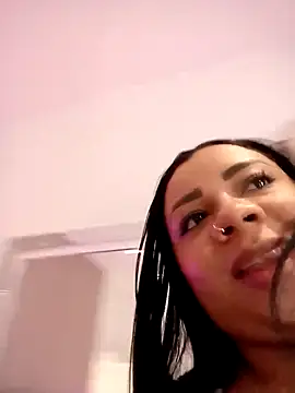 Snapshot of MelanyShayk chatting on 03-08-25, 06:37 MelanyShayk online show from 03-08-25, 06:37