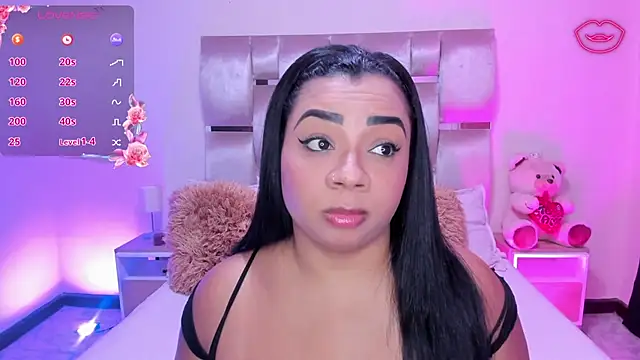 Snapshot of MelanyShayk chatting on 11-30-25, 07:40 MelanyShayk online show from 11-30-25, 07:40