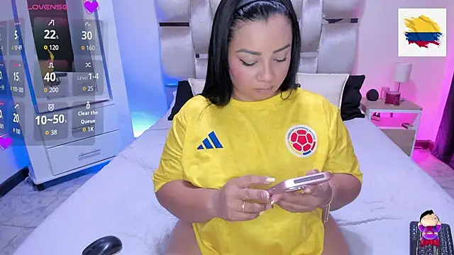 MelanyShayk online show from 06-27-26, 10:59